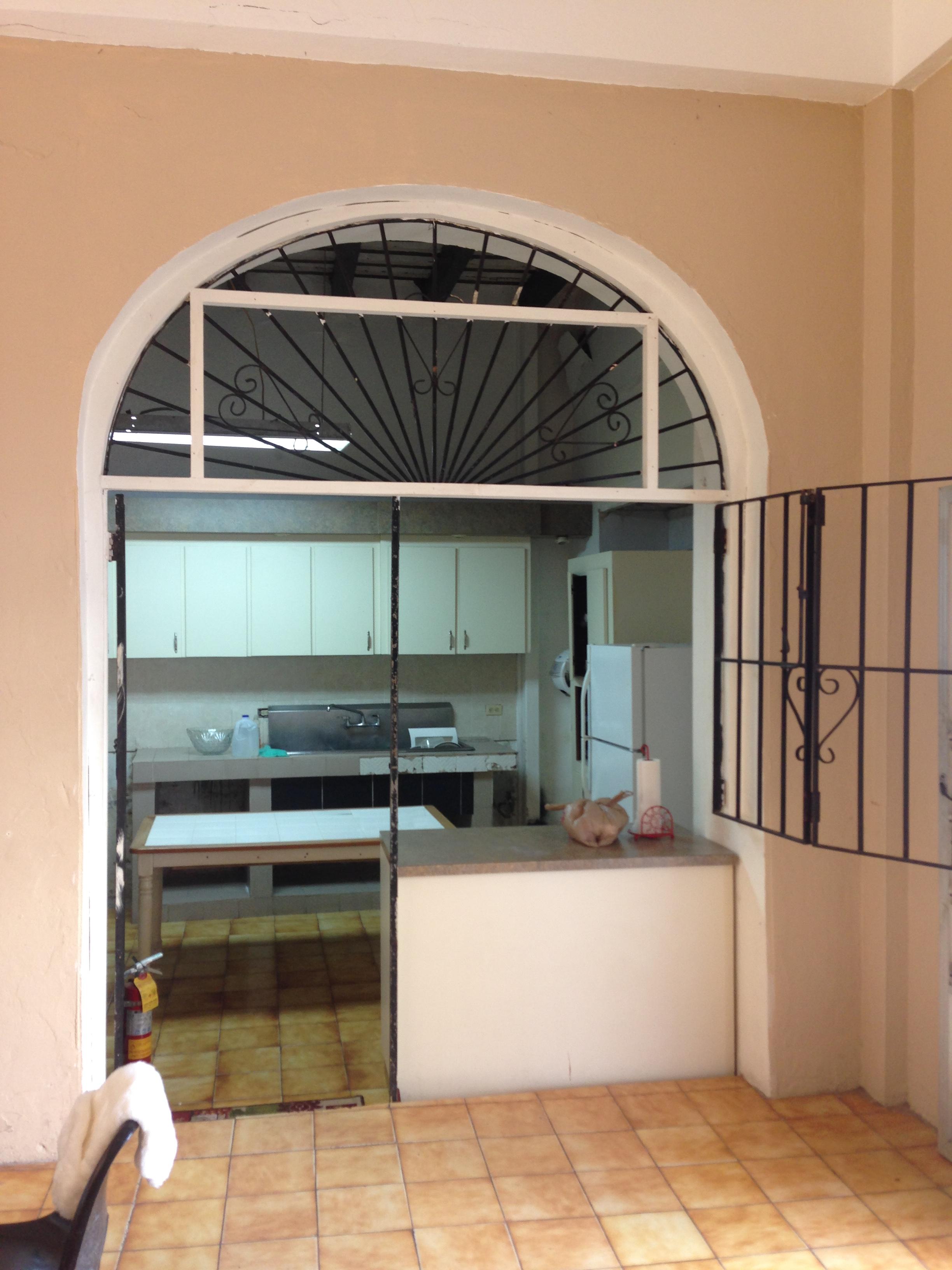 Calle de la Fortaleza 61 - Iglesia Presbiteriana Hugh O’Neill Memorial - San Juan (Viejo San Juan) - 2015 00008